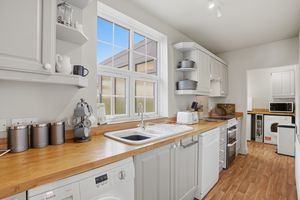 Photo 33- click for photo gallery